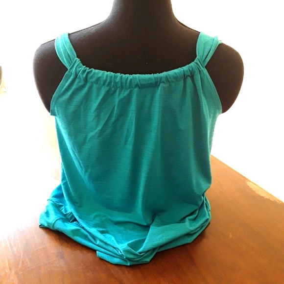 Sleeveless Top-Turquoise/Teal Top - Picture 3 of 5